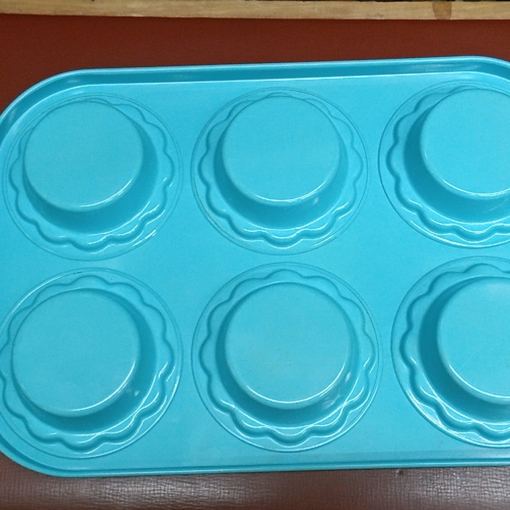 Pampered Chef 6 Cavity Cupcake Pan